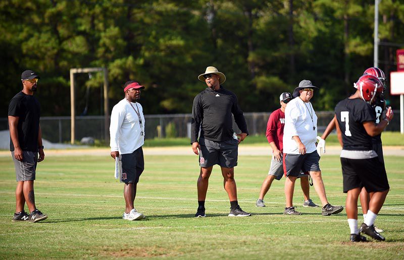 Dothan High Wolves begin football practice